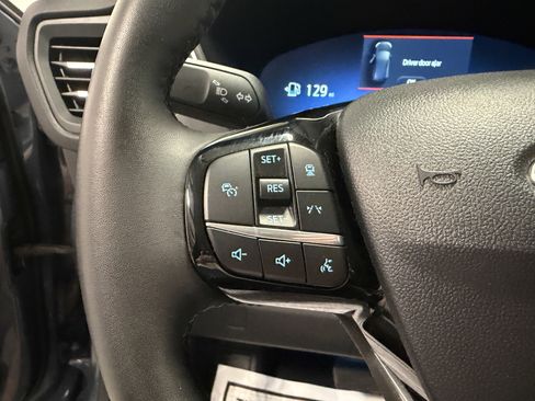 Used 2024 Ford Escape Platinum w/ Premium Technology Package AWD/4WD image 15