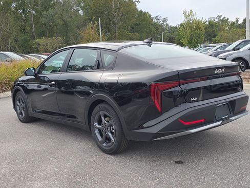 New 2025 Kia K4 LXS image 6