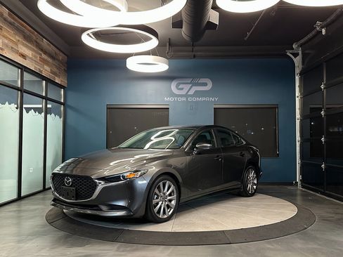 Used 2022 MAZDA MAZDA3 s image 7