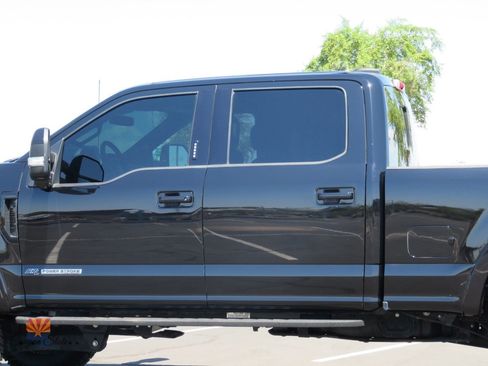 Used 2022 Ford F250 Lariat w/ Tremor Off-Road Package AWD/4WD image 18