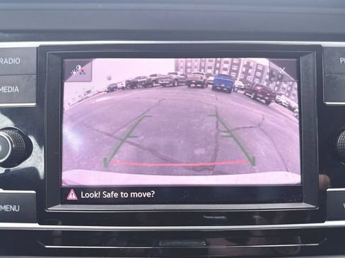 Used 2024 Volkswagen Jetta SE FWD image 14