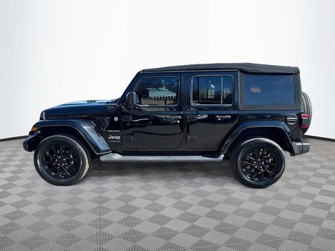 Used 2022 Jeep Wrangler Unlimited Sahara image 9