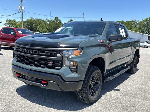 Used 2025 Chevrolet Silverado 1500 Custom Trail Boss AWD/4WD image 11