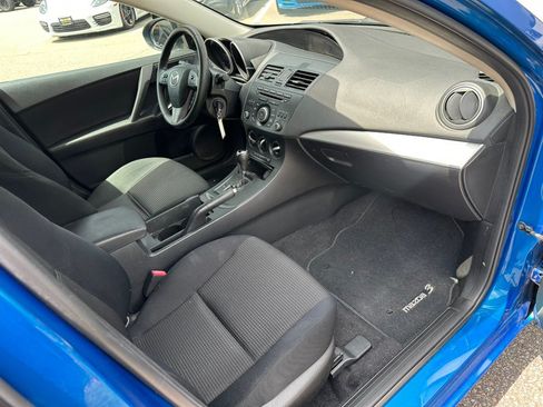 Used 2012 MAZDA MAZDA3 i Touring FWD image 12
