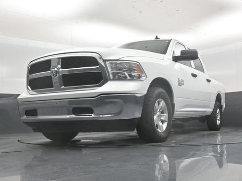 Used 2023 RAM 1500 Classic SLT w/ Electronics Group AWD/4WD image 50