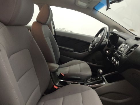 Used 2018 Kia Forte LX image 21
