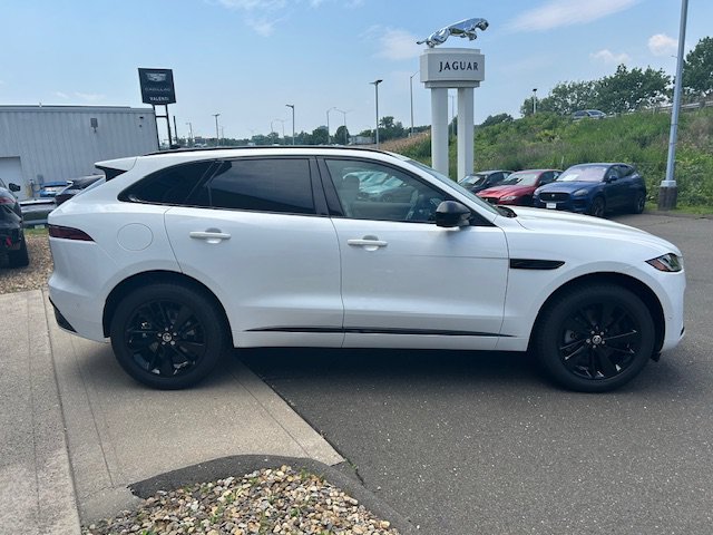 Used 2026 Jaguar F-PACE R-Dynamic S AWD/4WD image 7