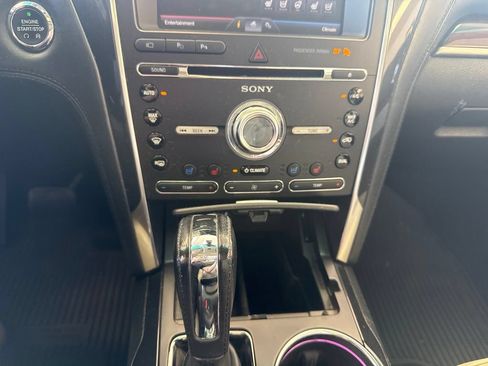 Used 2016 Ford Explorer Platinum AWD/4WD image 26