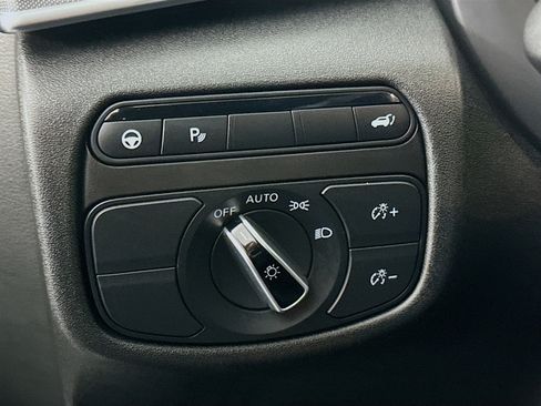 Used 2023 INFINITI QX50 Pure image 16