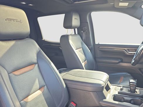 Used 2023 GMC Sierra 1500 AT4 w/ AT4 Premium Package image 19