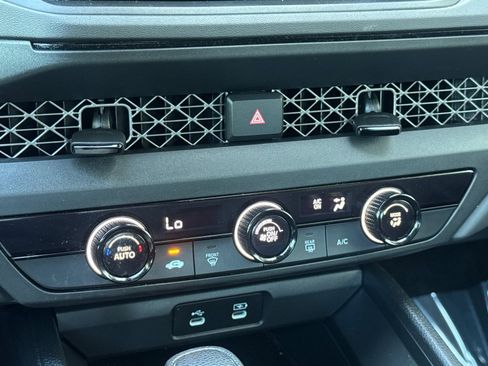 Used 2023 Honda Accord LX image 17