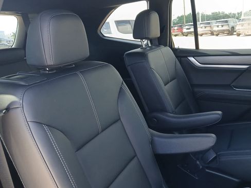 Used 2025 GMC Acadia Elevation w/ Elevation Premium Package AWD/4WD image 84