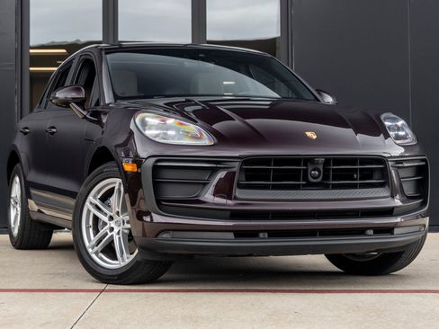 Used 2024 Porsche Macan AWD/4WD image 6