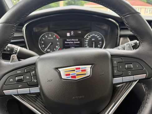 Used 2024 Cadillac XT6 Sport AWD/4WD image 23