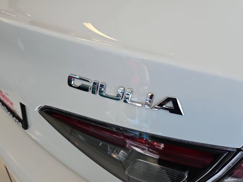 New 2024 Alfa Romeo Giulia Ti image 6