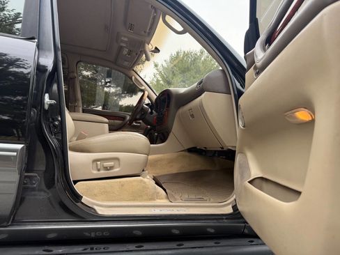 Used 2002 Lexus LX 470 4WD image 19
