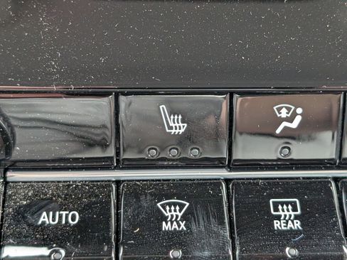 Used 2024 Honda Prologue Touring image 21