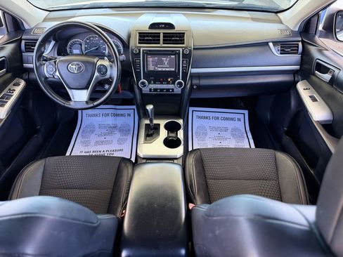 Used 2014 Toyota Camry SE FWD image 13