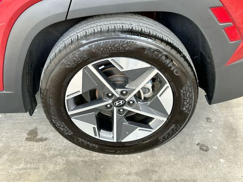 Used 2025 Hyundai Tucson SEL FWD image 11