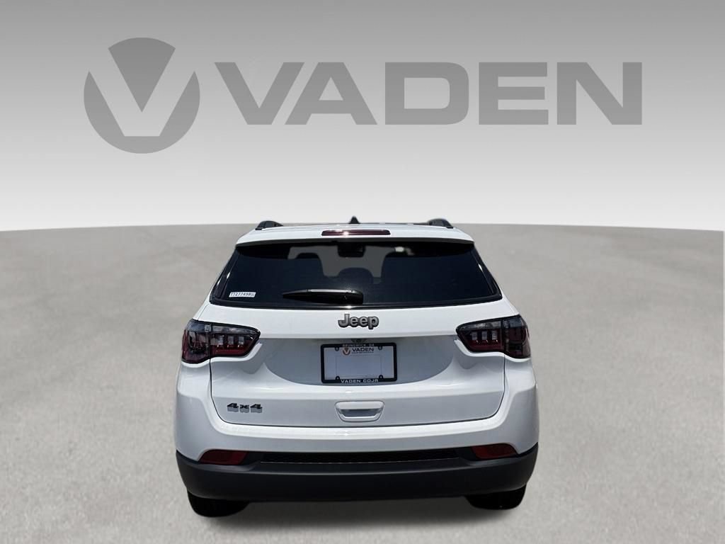 New 2026 Jeep Compass Latitude AWD/4WD image 4