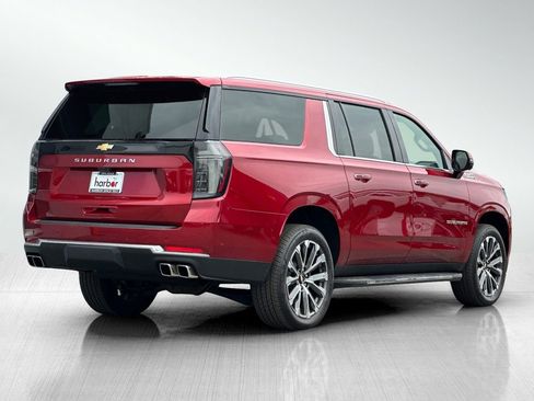 New 2025 Chevrolet Suburban High Country AWD/4WD image 4