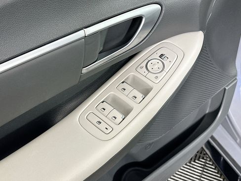 Used 2024 Hyundai Sonata SEL FWD image 15