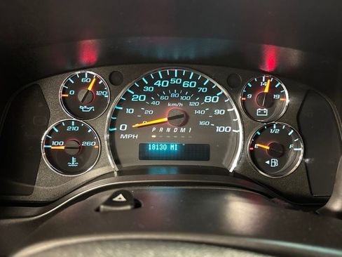 Used 2024 Chevrolet Express 2500 w/ Driver Convenience Package image 36