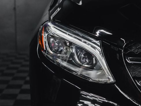 Used 2018 Mercedes-Benz GLE 43 AMG 4MATIC w/ Premium 2 Package image 14