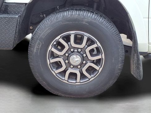 Used 2022 RAM 2500 Limited AWD/4WD image 9