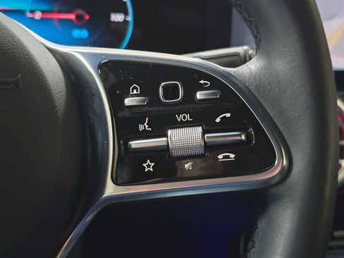 Certified 2023 Mercedes-Benz EQB 300 4MATIC image 32