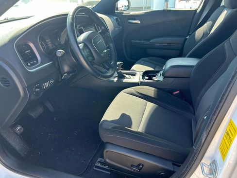 Used 2020 Dodge Charger SXT w/ Blacktop Package RWD image 9