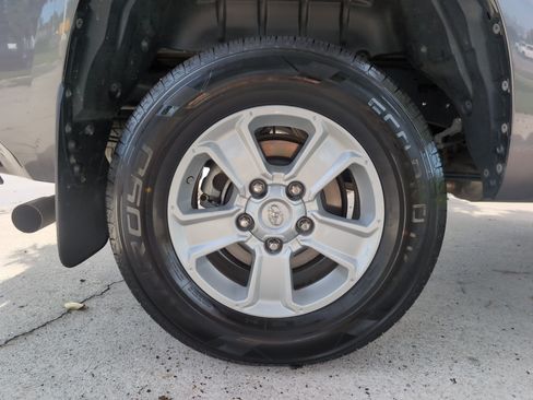 Used 2021 Toyota Tundra SR5 AWD/4WD image 13