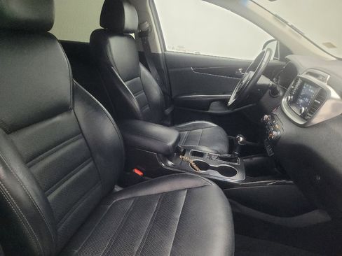 Used 2018 Kia Sorento EX AWD/4WD image 21