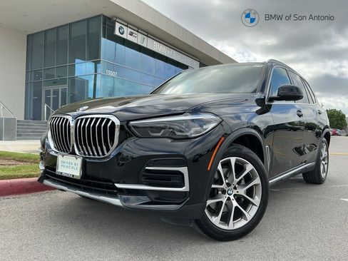 Used 2023 BMW X5 xDrive40i w/ Premium Package image 1