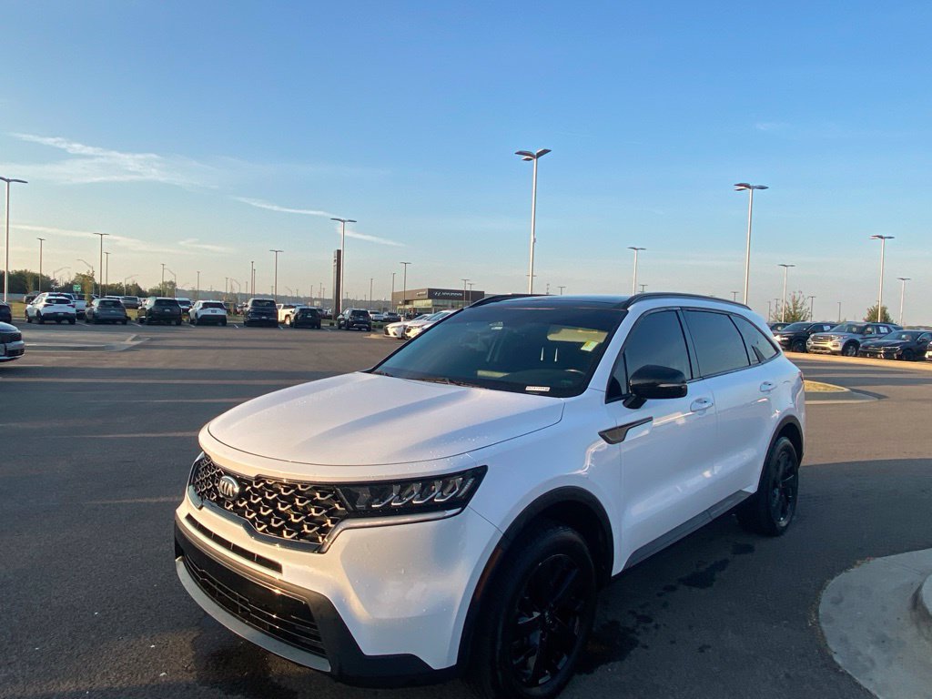 Used 2021 Kia Sorento S w/ Panoramic Sunroof Package AWD/4WD image 7