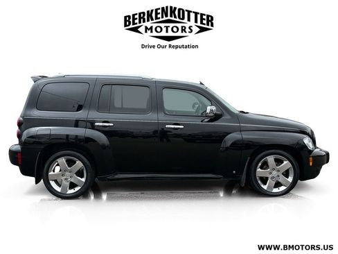 Used 2006 Chevrolet HHR LT w/ Preferred Equipment Group FWD image 2