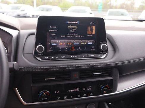 Used 2025 Nissan Altima 2.5 SV w/ SV Special Edition Package image 17