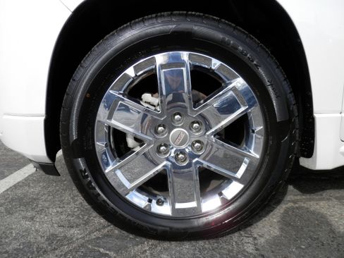 Used 2016 GMC Acadia Denali image 36