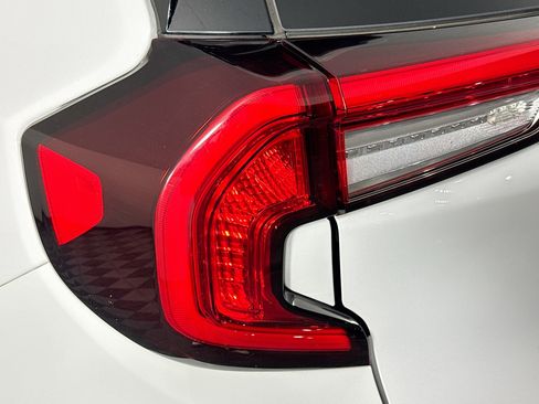 Used 2023 GMC Terrain SLT image 35