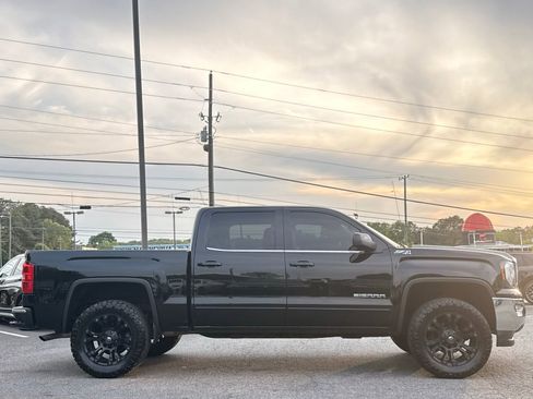 Used 2017 GMC Sierra 1500 SLE w/ SLE Value Package AWD/4WD image 6