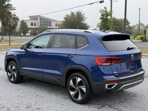 Used 2023 Volkswagen Taos SE image 6