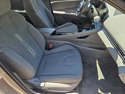 Used 2023 Hyundai Elantra SEL w/ Convenience Package FWD image 20