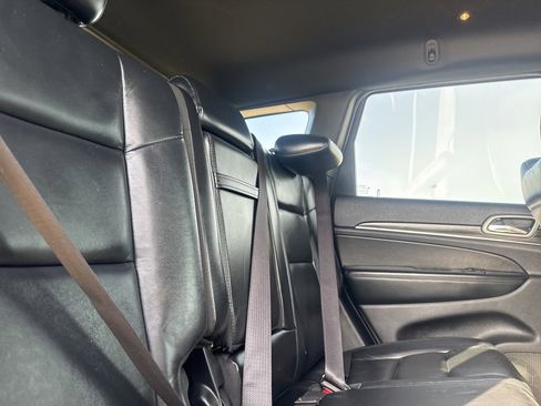 Used 2019 Jeep Grand Cherokee Limited image 32