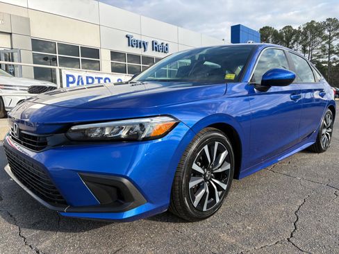 Used 2022 Honda Civic EX image 1