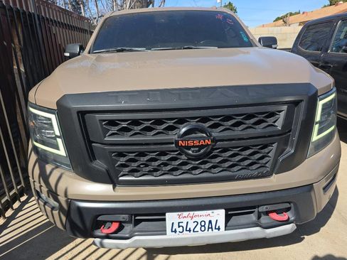 Used 2021 Nissan Titan PRO-4X w/ Pro-4x Convenience Package image 3