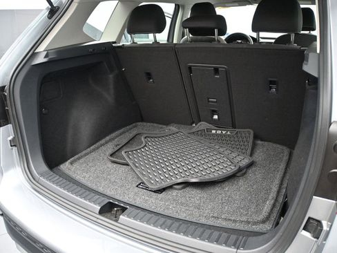 Used 2024 Volkswagen Taos S image 11