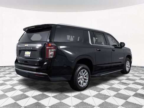 Used 2022 Chevrolet Suburban LT AWD/4WD image 21