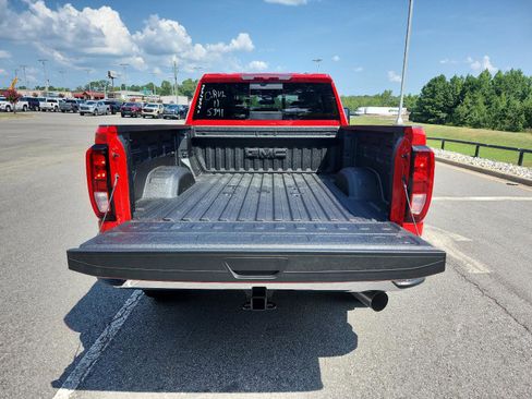 New 2025 GMC Sierra 2500 SLE w/ SLE Value Package; image 7