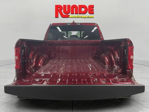Used 2025 RAM 1500 Big Horn AWD/4WD image 10