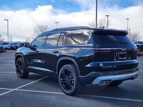 New 2026 Chevrolet Traverse LT image 2